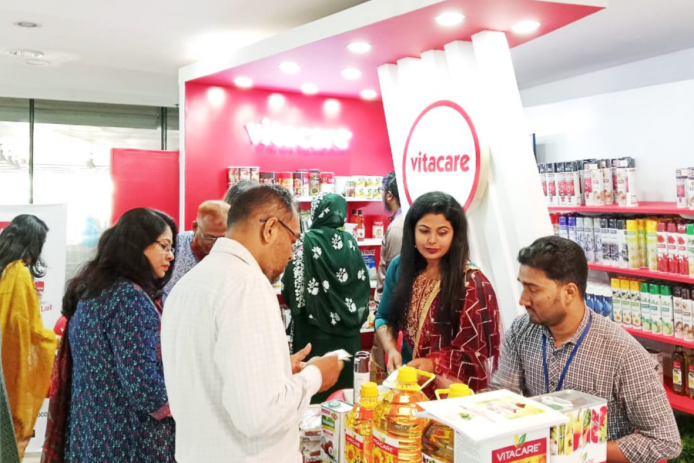 When people think of sales jobs, they often picture tough targets and long hours. But there are more benefits in this field than meets the eye