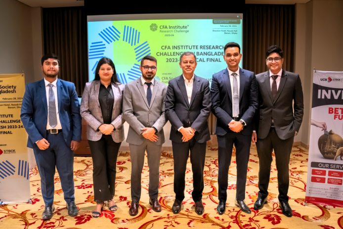 team_photo_with_society_president