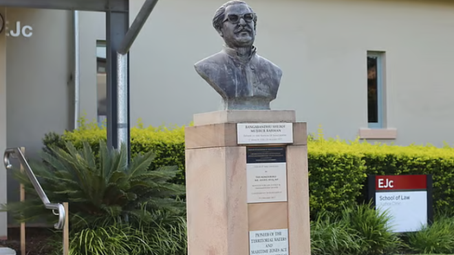 bust