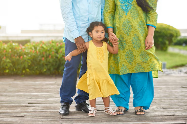 lovely-family-walking-park_1098-17332