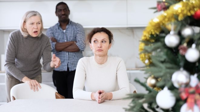 Family-Gatherings-Giving-You-Anxiety-Drama