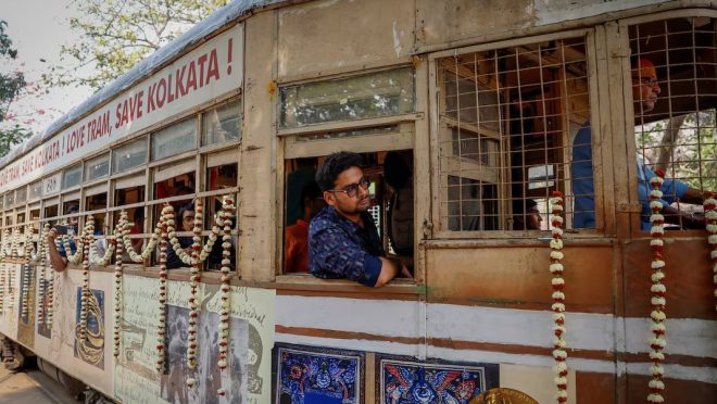 india_kolkata_trams
