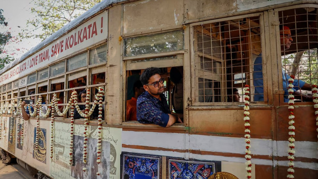 india_kolkata_trams