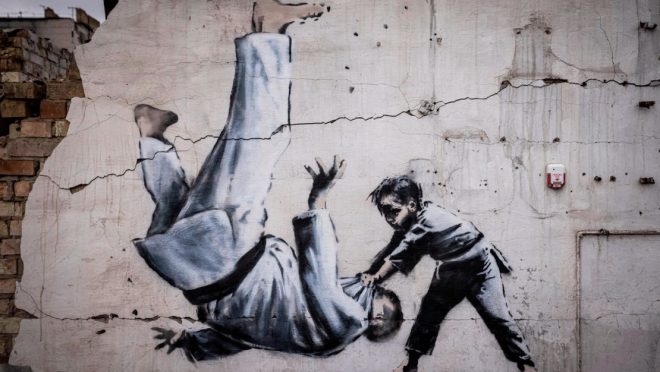 221112043202-03-banksy-artwork-ukraine-intl