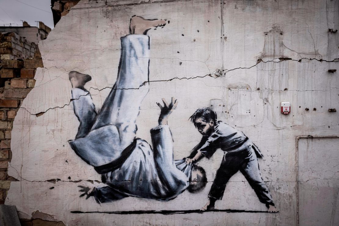 221112043202-03-banksy-artwork-ukraine-intl