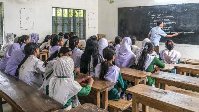 1904_Sightsavers_Students-at-Kurigram-school-in-Bangladesh