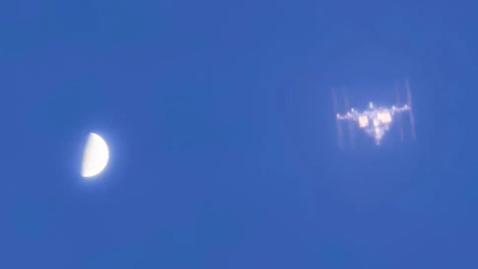 Astrophotographer captures rare daylight image of Intl’ Space Station alongside Venus