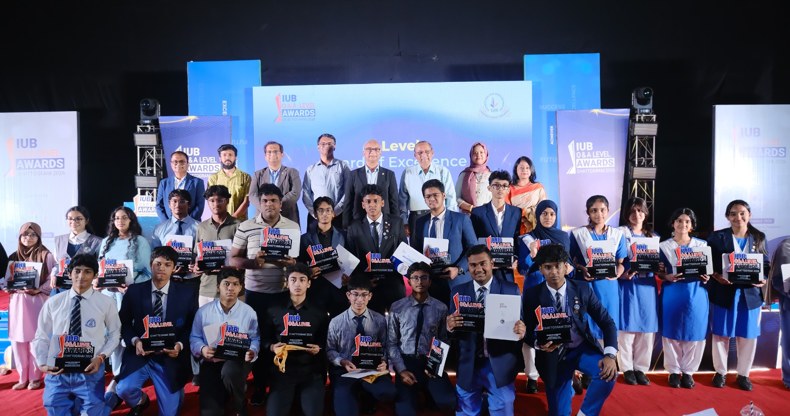 IUB_AWARD CEREMONY_)LEVEL A LEVEL CHATTOGRAM (3)