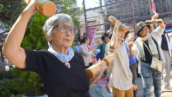 More than 100,000 people in Japan are now aged 100 or older