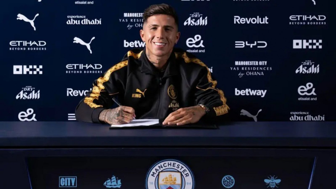 Enzo Fernández is unveiled as a Man City player. Photo: Collected