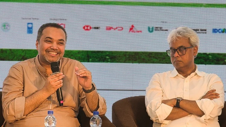 Prime Minister’s Adviser on Education and Primary and Mass Education, Mahdi Amin, speaks at the Bangladesh Innovation Fair 2026 plenary session at Novo Theatre in Dhaka on Saturday, 12 September 2026. Photo: BSS