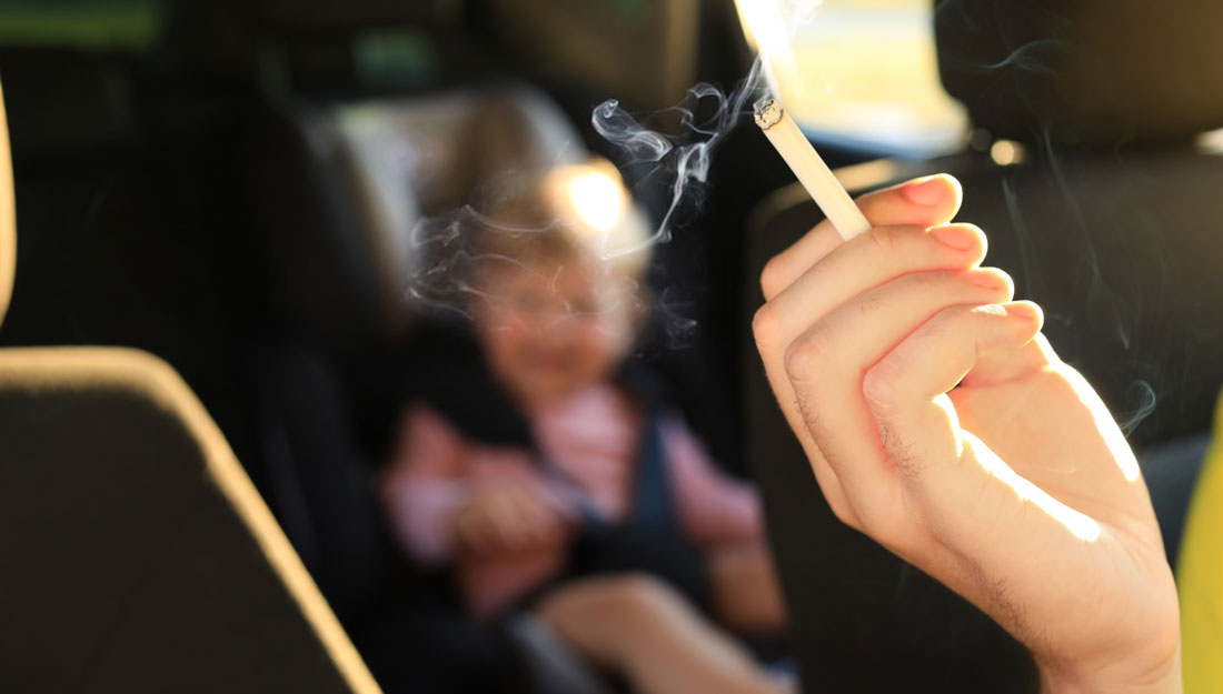 secondhand-smoke-lead-children_540427288