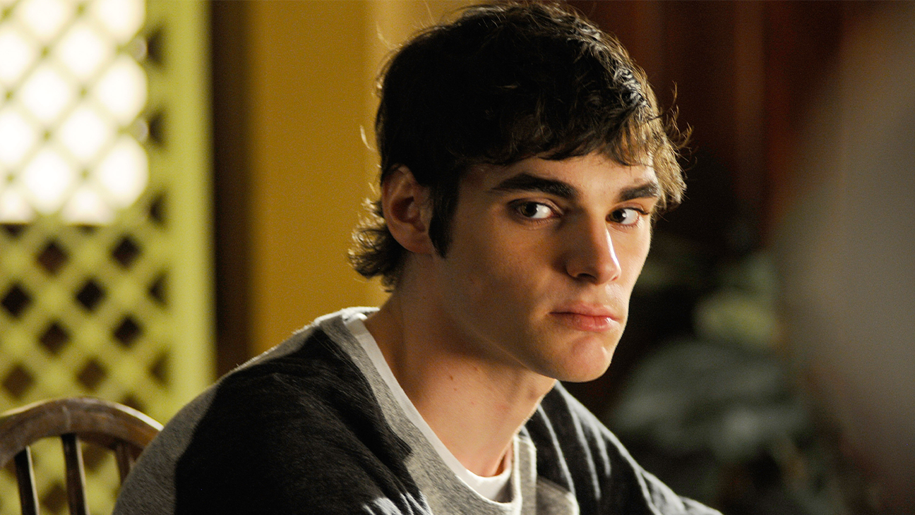 RJ-Mitte-Breaking-Bad-everett-H-2026